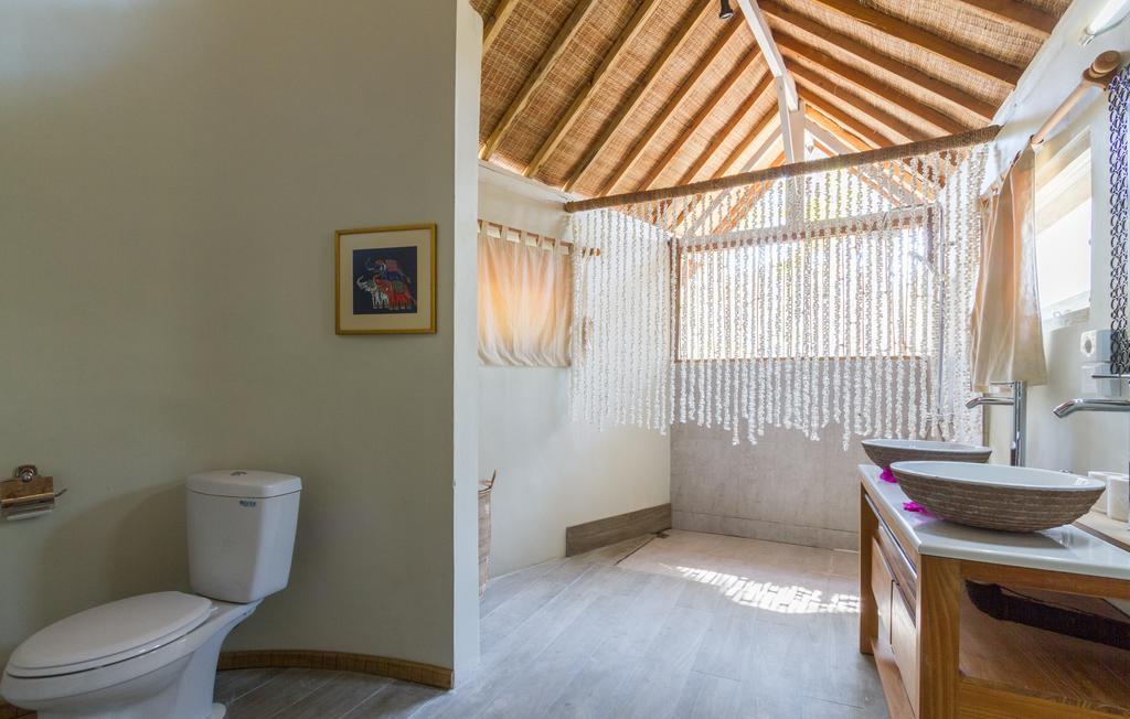 Villa Shelra Gili Meno Exterior photo