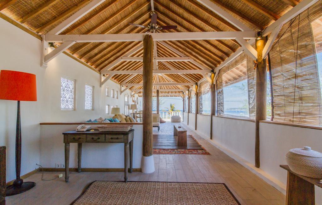 Villa Shelra Gili Meno Exterior photo