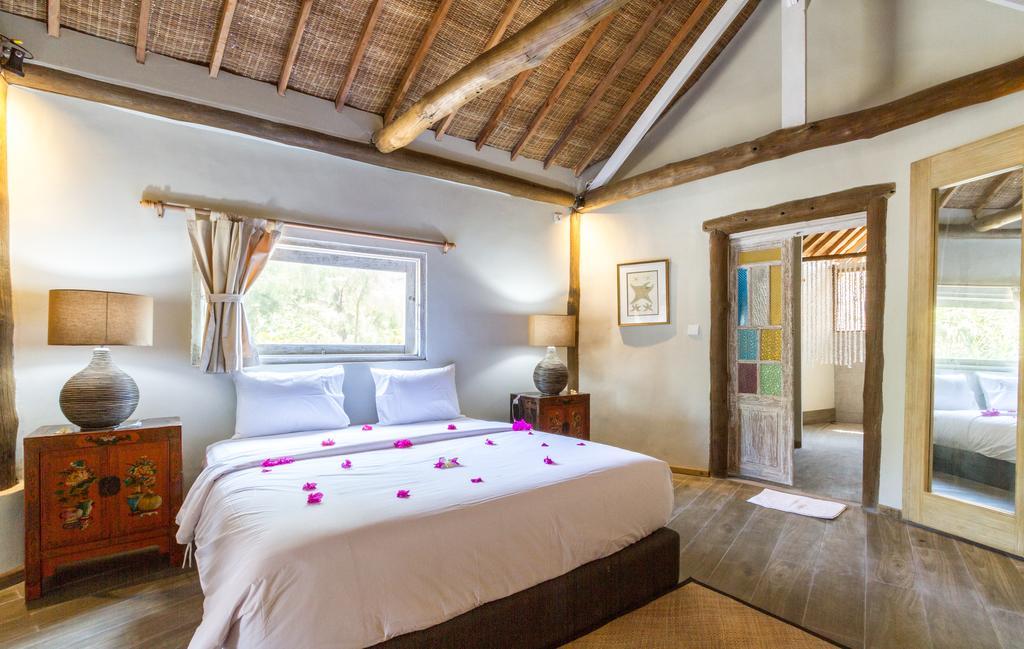 Villa Shelra Gili Meno Exterior photo